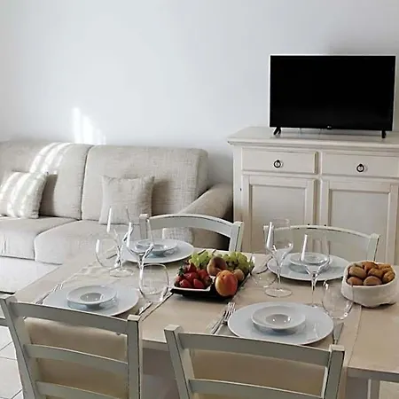 Apart-hotel Ahr Leonis